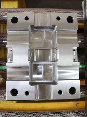 CNC bearbeitete Plastikform-Basis mahlte genau ISO9001 maschinell: 2015