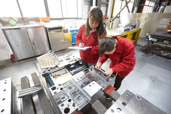 Notwendigkeits-Spielwaren-Elektrogeräte DXM Logo Injection Mould Base For tägliche