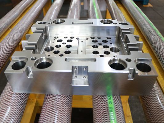 Form-Grundplatten Mori Seiki Injection Mold Base Material Okuma Spectial